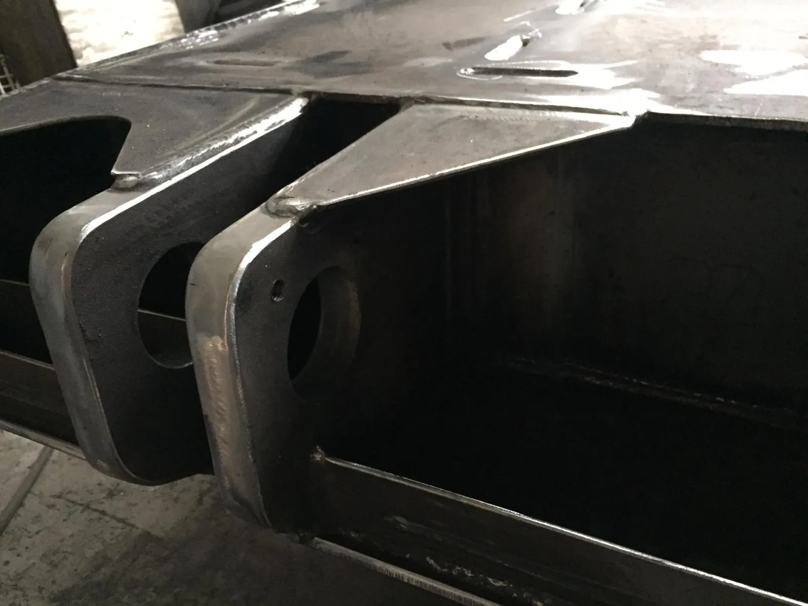 Ramp hinge lugs